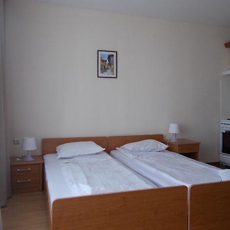 Privillege Fort Noks Beach Apartments Elenite Bagian luar foto