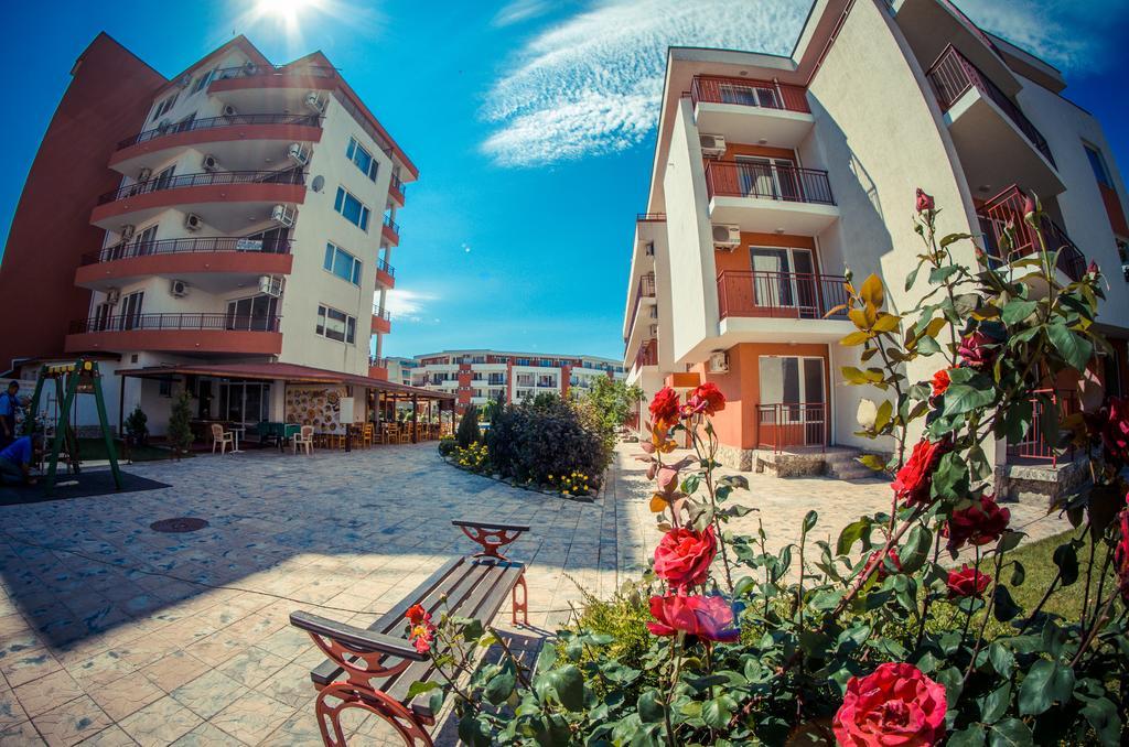 Privillege Fort Noks Beach Apartments Elenite Bagian luar foto