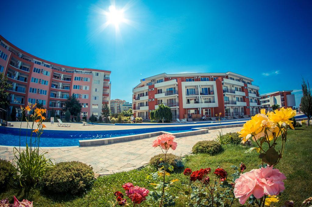 Privillege Fort Noks Beach Apartments Elenite Bagian luar foto