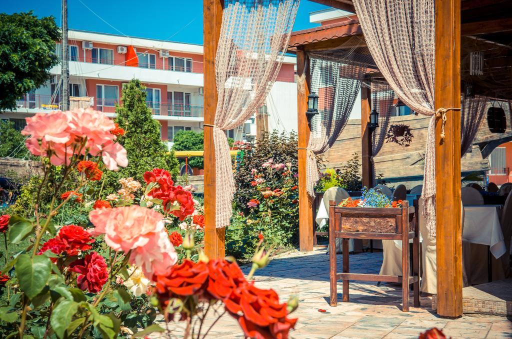 Privillege Fort Noks Beach Apartments Elenite Bagian luar foto