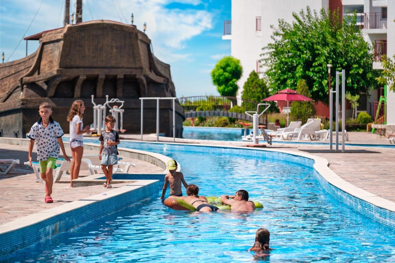 Privillege Fort Noks Beach Apartments Elenite Bagian luar foto