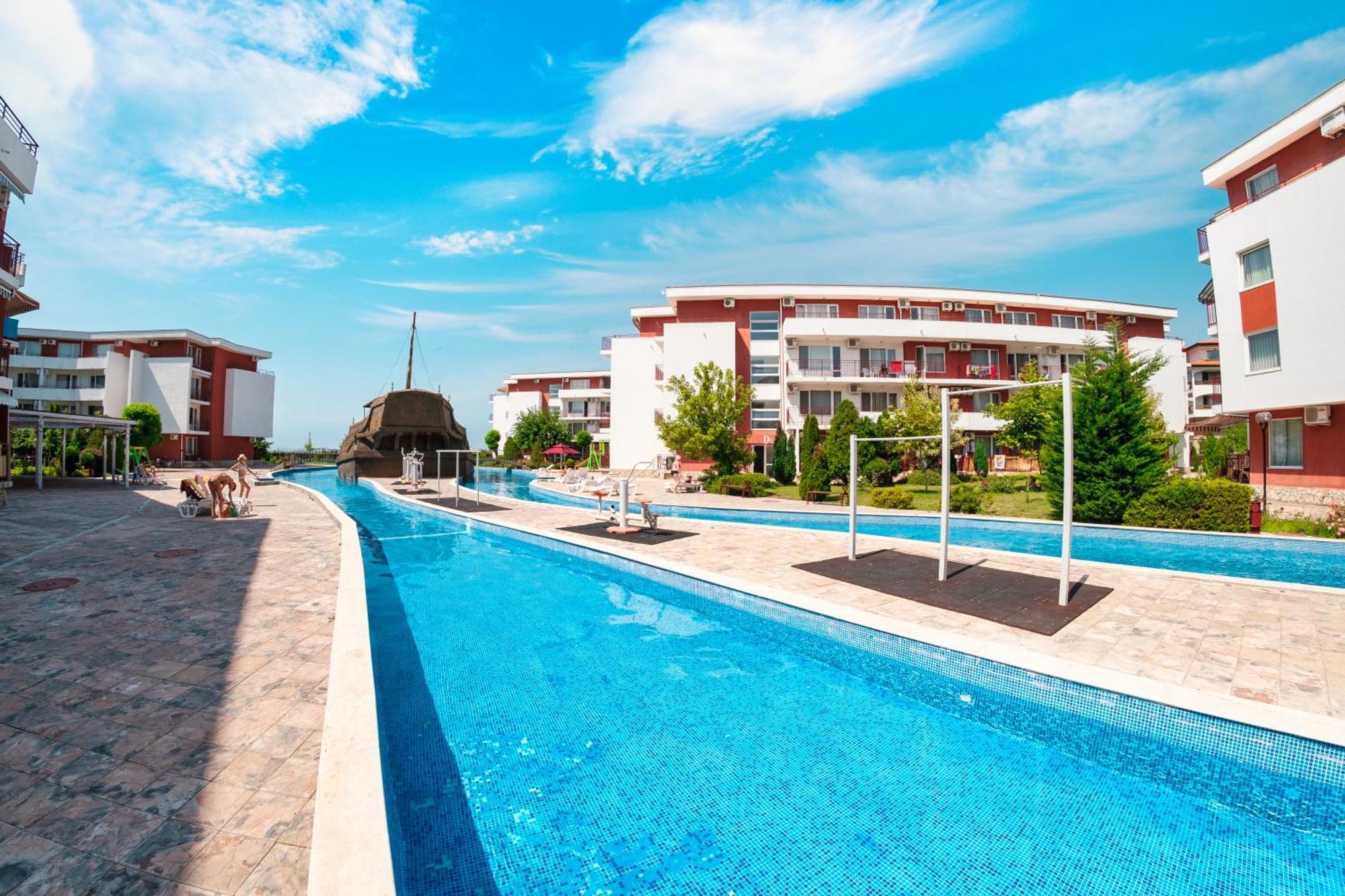 Privillege Fort Noks Beach Apartments Elenite Bagian luar foto