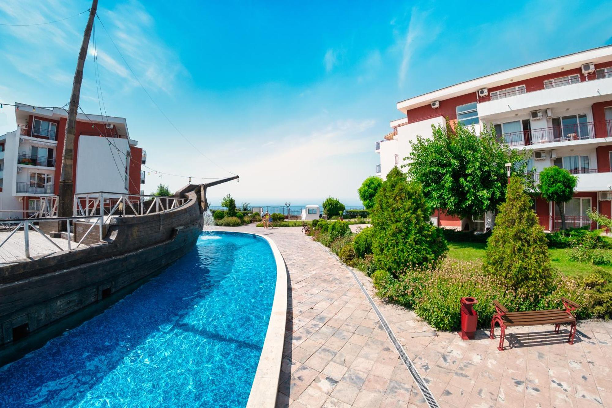 Privillege Fort Noks Beach Apartments Elenite Bagian luar foto