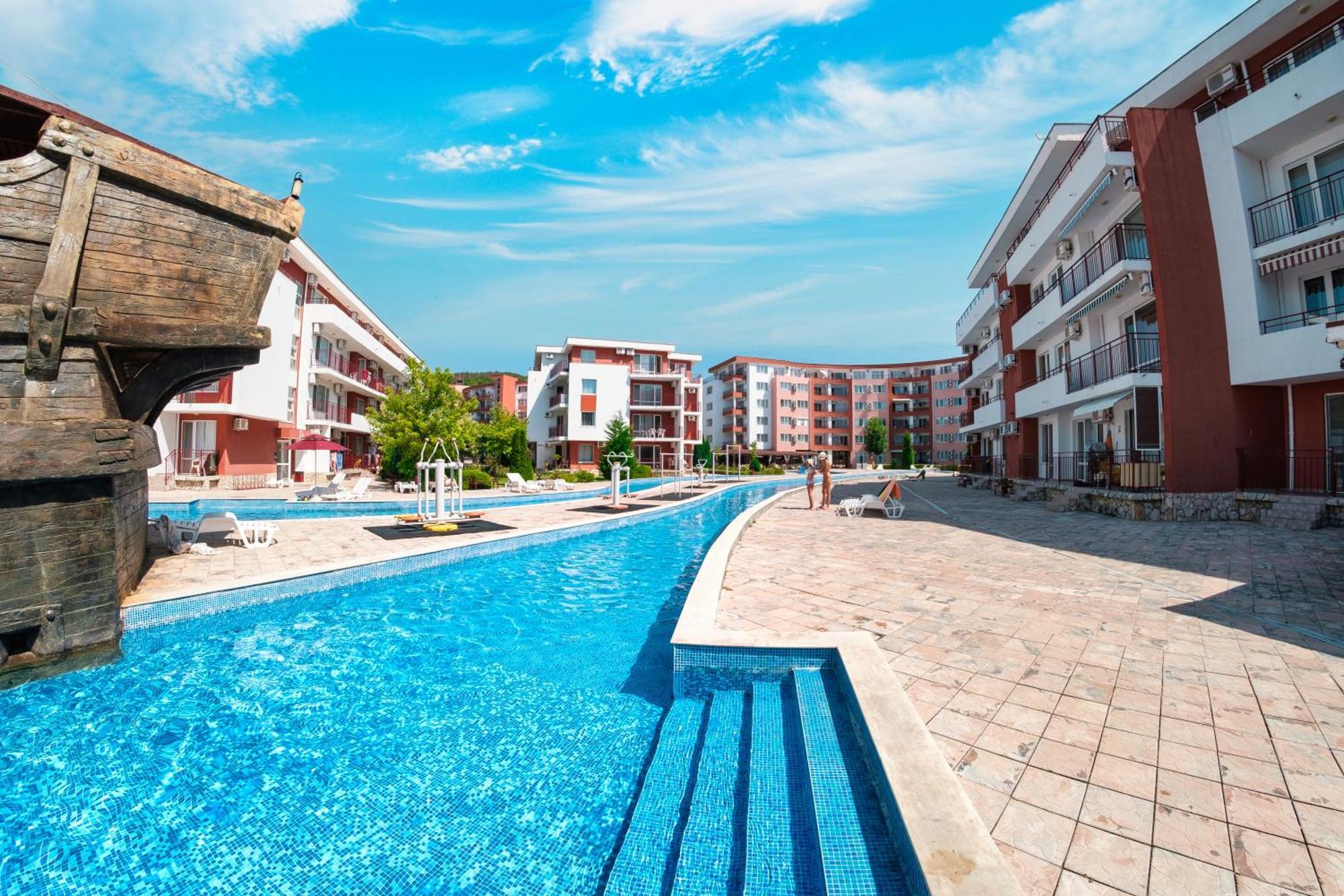 Privillege Fort Noks Beach Apartments Elenite Bagian luar foto