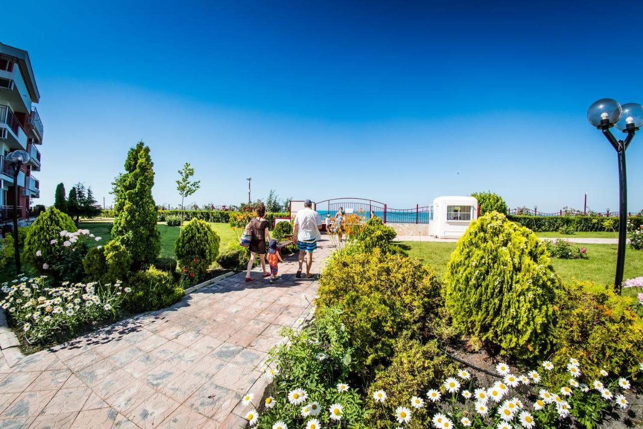 Privillege Fort Noks Beach Apartments Elenite Bagian luar foto