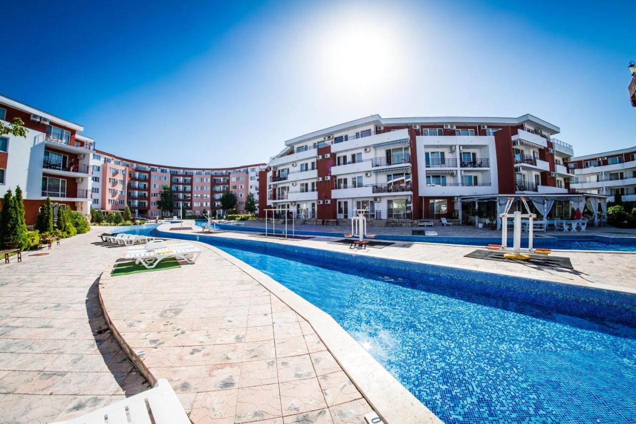 Privillege Fort Noks Beach Apartments Elenite Bagian luar foto